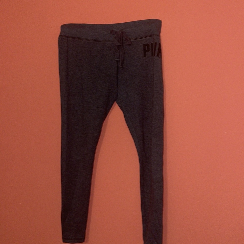 Victoria’s Secret gray skinny joggers lately used size small
